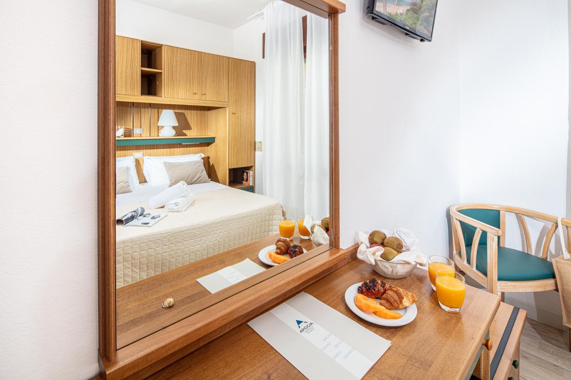 Hotel Astor Лидо ди Йезоло Екстериор снимка